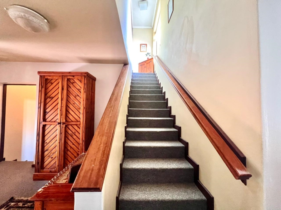 6 Bedroom Property for Sale in Ferreira Town Eastern Cape